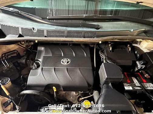2014 Toyota Sienna XLE