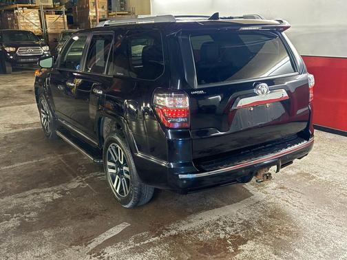 BLACK 2018 Toyota 4Runner Limited