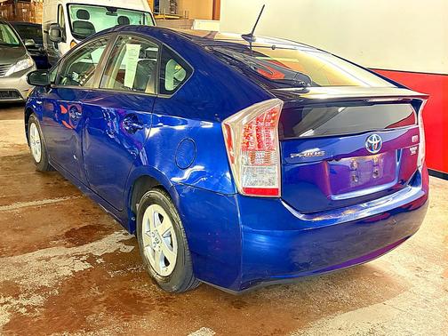 2010 Toyota Prius IV
