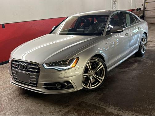 Ice Silver Metallic 2013 Audi S6 4.0T Prestige
