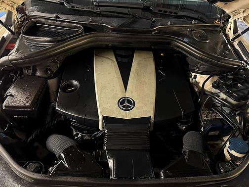 2012 Mercedes-Benz M-Class 4MATIC