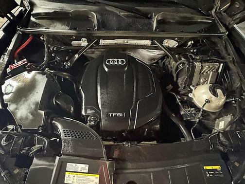 2018 Audi Q5 2.0T Premium Plus