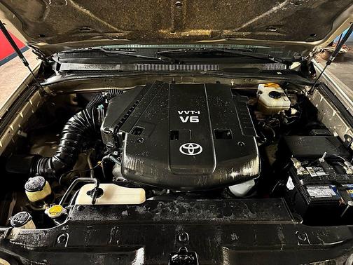 2004 Toyota 4Runner SR5