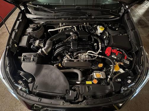 BLACK 2021 Subaru Outback Limited