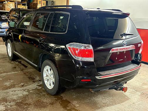 2011 Toyota Highlander Hybrid Base