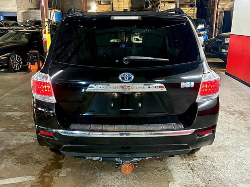 2011 Toyota Highlander Hybrid Base