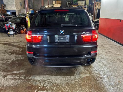 2012 BMW X5 AWD 35i IX CLEAN truck heated seats, must see BMW!
