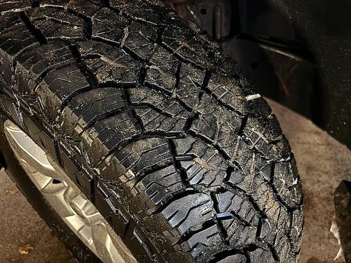 2009 Nissan Frontier SE Crew Cab