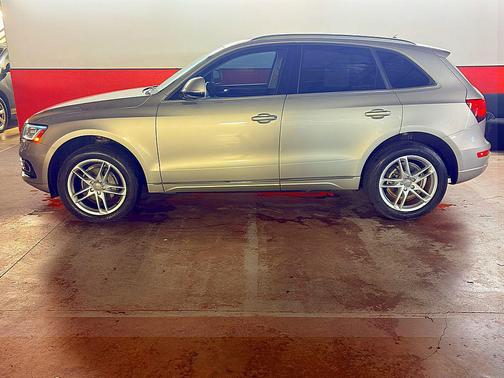 2016 Audi Q5 2.0T Premium