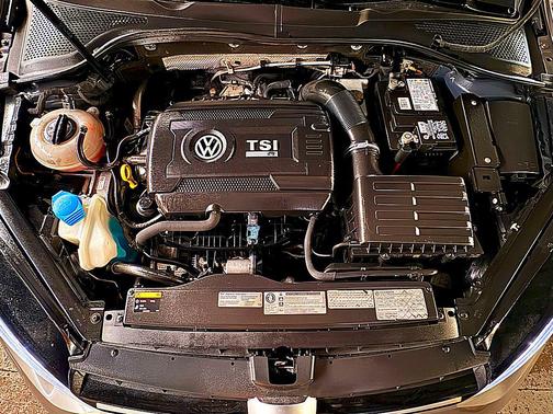 2017 Volkswagen Golf R 2.0T Manual