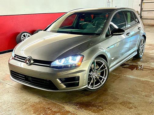 2017 Volkswagen Golf R 2.0T Manual