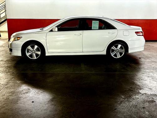 2010 Toyota Camry LE