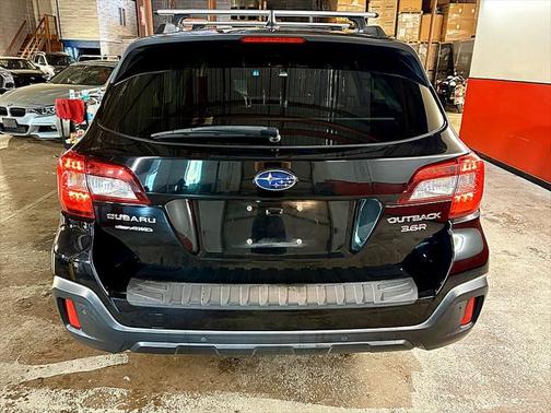 2018 Subaru Outback 3.6R Touring