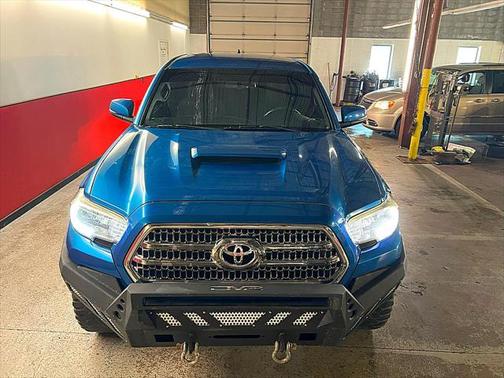 2017 Toyota Tacoma TRD Sport