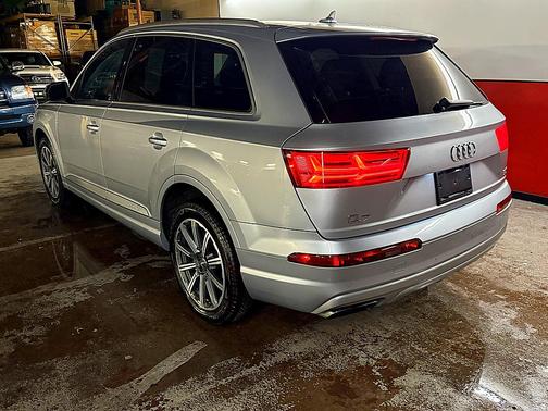 2017 Audi Q7 3.0T Premium