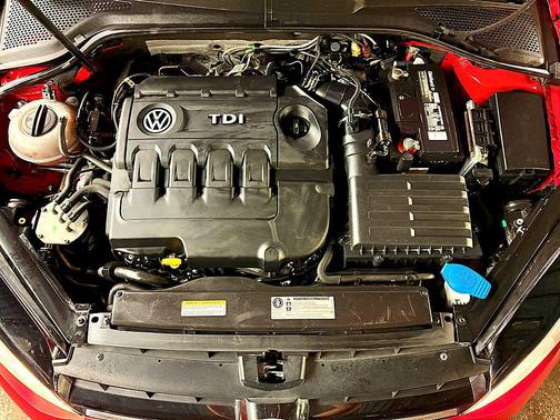 2015 Volkswagen Golf DSG TDI S