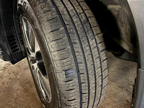 GRAY 2021 Toyota Highlander XLE