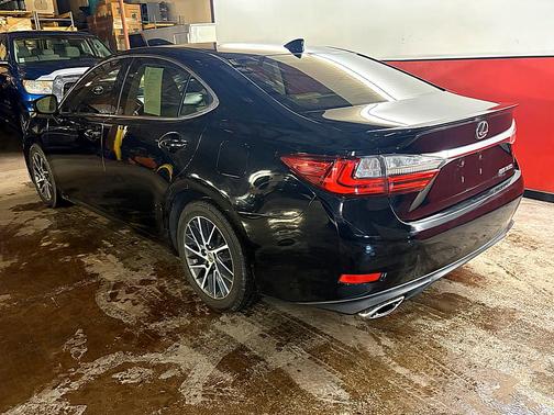 2016 Lexus ES 350 Base