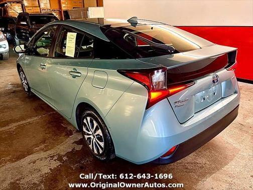 2019 Toyota Prius LE