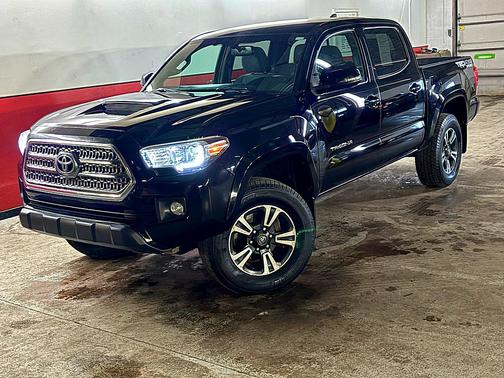 2017 Toyota Tacoma TRD Sport