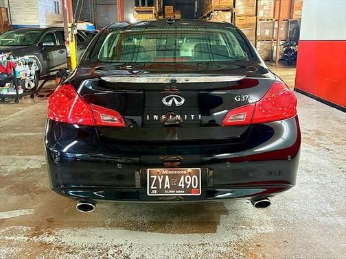 2013 INFINITI G37x Base