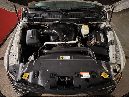 WHITE 2016 RAM 2500 Tradesman