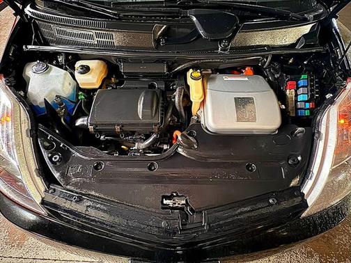 2004 Toyota Prius One