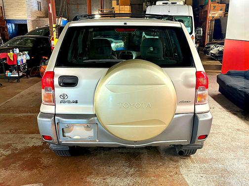 2003 Toyota RAV4 Base