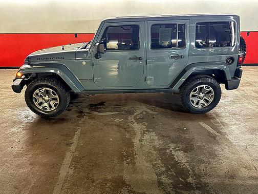 GRAY 2015 Jeep Wrangler Unlimited Rubicon