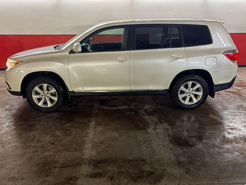 2012 Toyota Highlander Base
