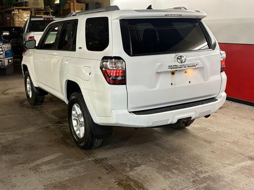 WHITE 2015 Toyota 4Runner SR5