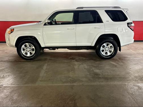 WHITE 2015 Toyota 4Runner SR5