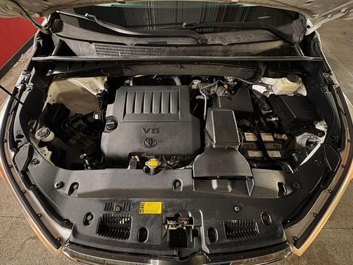 WHITE 2015 Toyota Highlander XLE