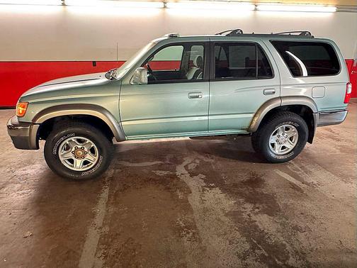 2001 Toyota 4Runner SR5