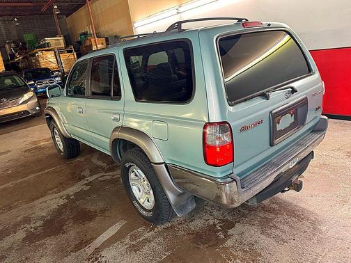 2001 Toyota 4Runner SR5