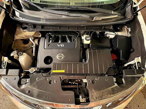 2011 Nissan Murano LE