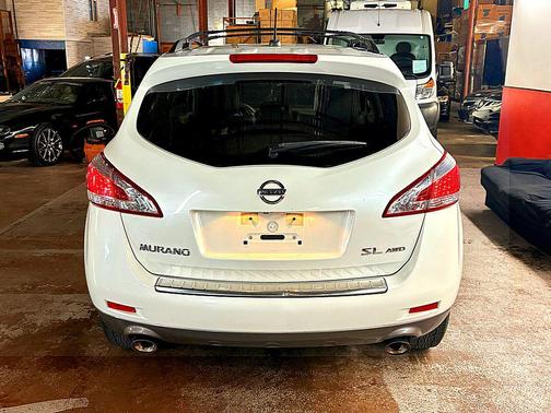 2011 Nissan Murano LE