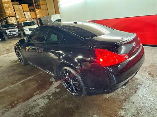 2011 INFINITI G37x Base