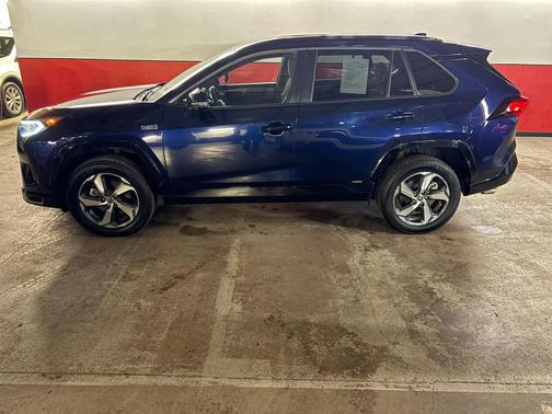 Blueprint 2021 Toyota RAV4 Prime SE