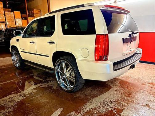 2008 Cadillac Escalade Base