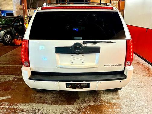 2008 Cadillac Escalade Base