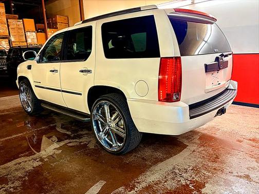 2008 Cadillac Escalade Base