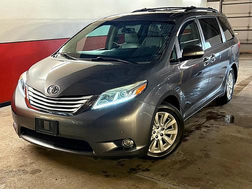 2015 Toyota Sienna XLE