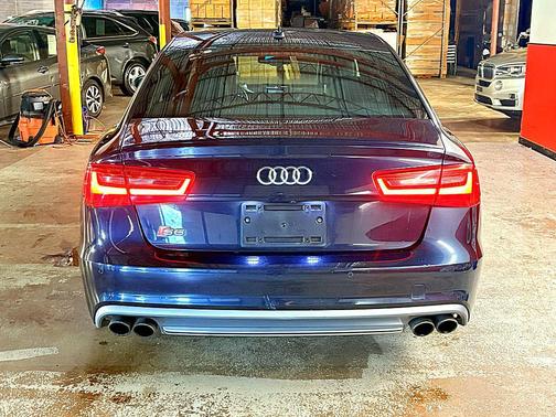 2013 Audi S6 4.0T Prestige
