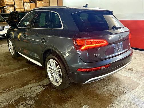 2018 Audi Q5 2.0T Premium Plus
