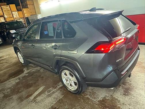 2020 Toyota RAV4 Hybrid XLE