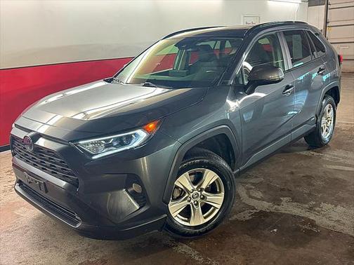 2020 Toyota RAV4 Hybrid XLE