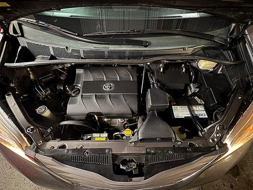 2015 Toyota Sienna XLE