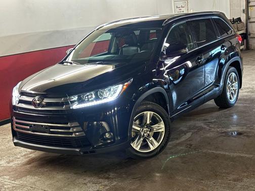 BLACK 2019 Toyota Highlander Limited