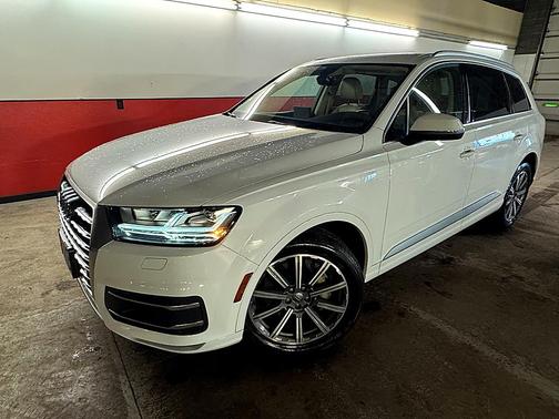2019 Audi Q7 45 Premium Plus